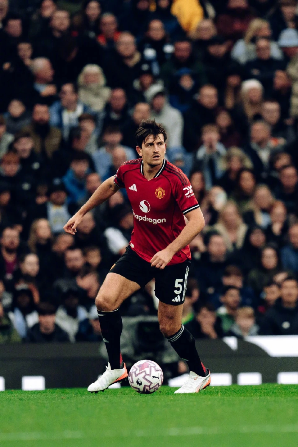 瓜迪奥拉变阵失利，曼城赛季首败大巴战术受挫